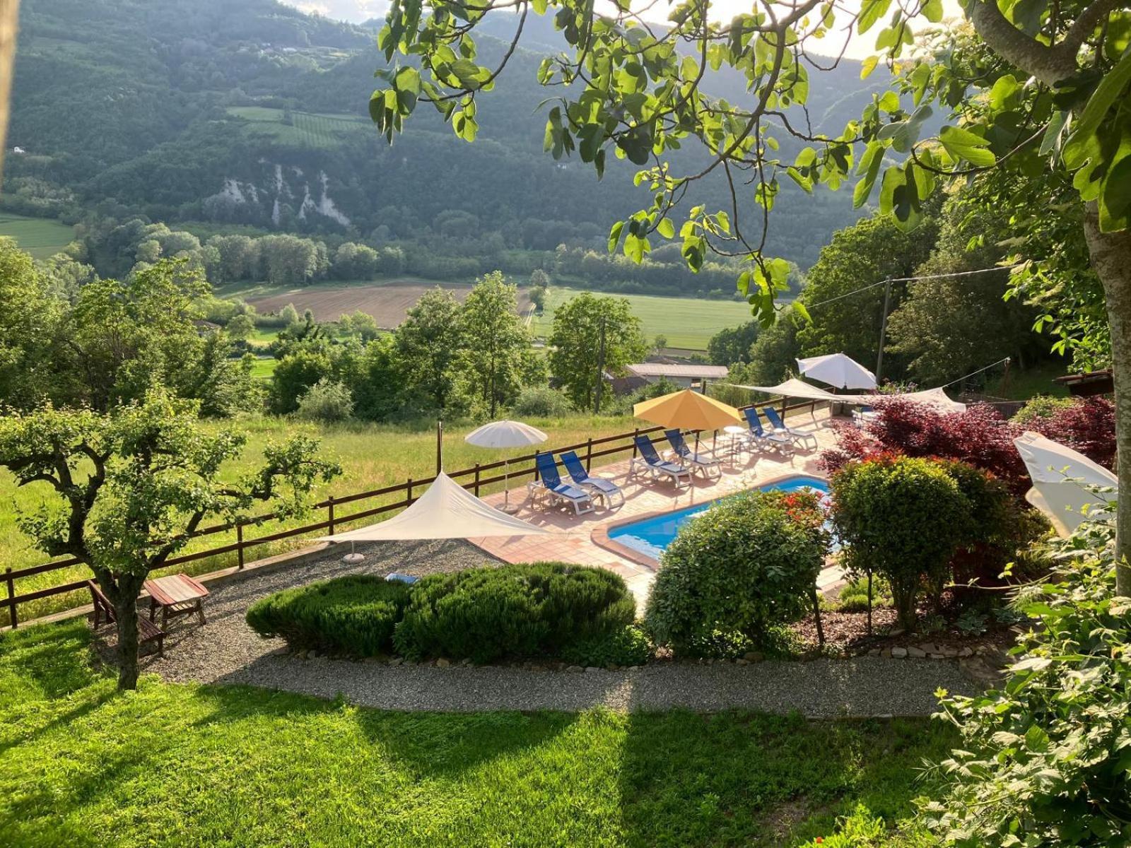 Casa Petra - Casa Tre Stelle - Casa Caneva - Ferien Fuer 6-14 Personen Ponti エクステリア 写真