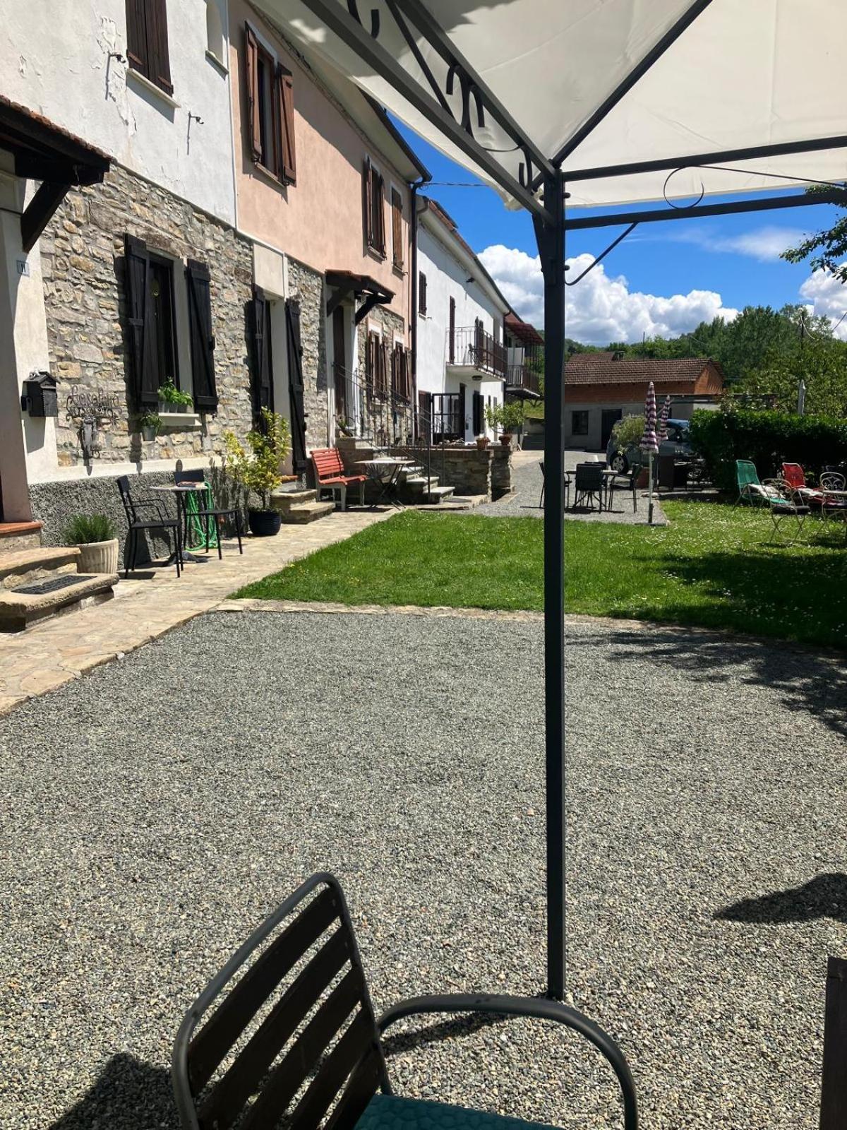 Casa Petra - Casa Tre Stelle - Casa Caneva - Ferien Fuer 6-14 Personen Ponti エクステリア 写真