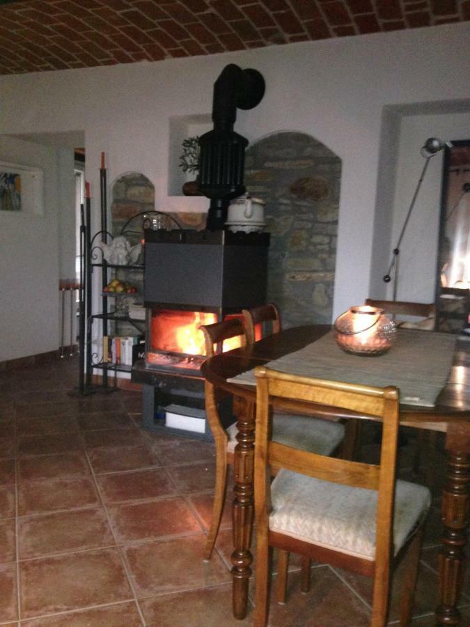 Casa Petra - Casa Tre Stelle - Casa Caneva - Ferien Fuer 6-14 Personen Ponti エクステリア 写真